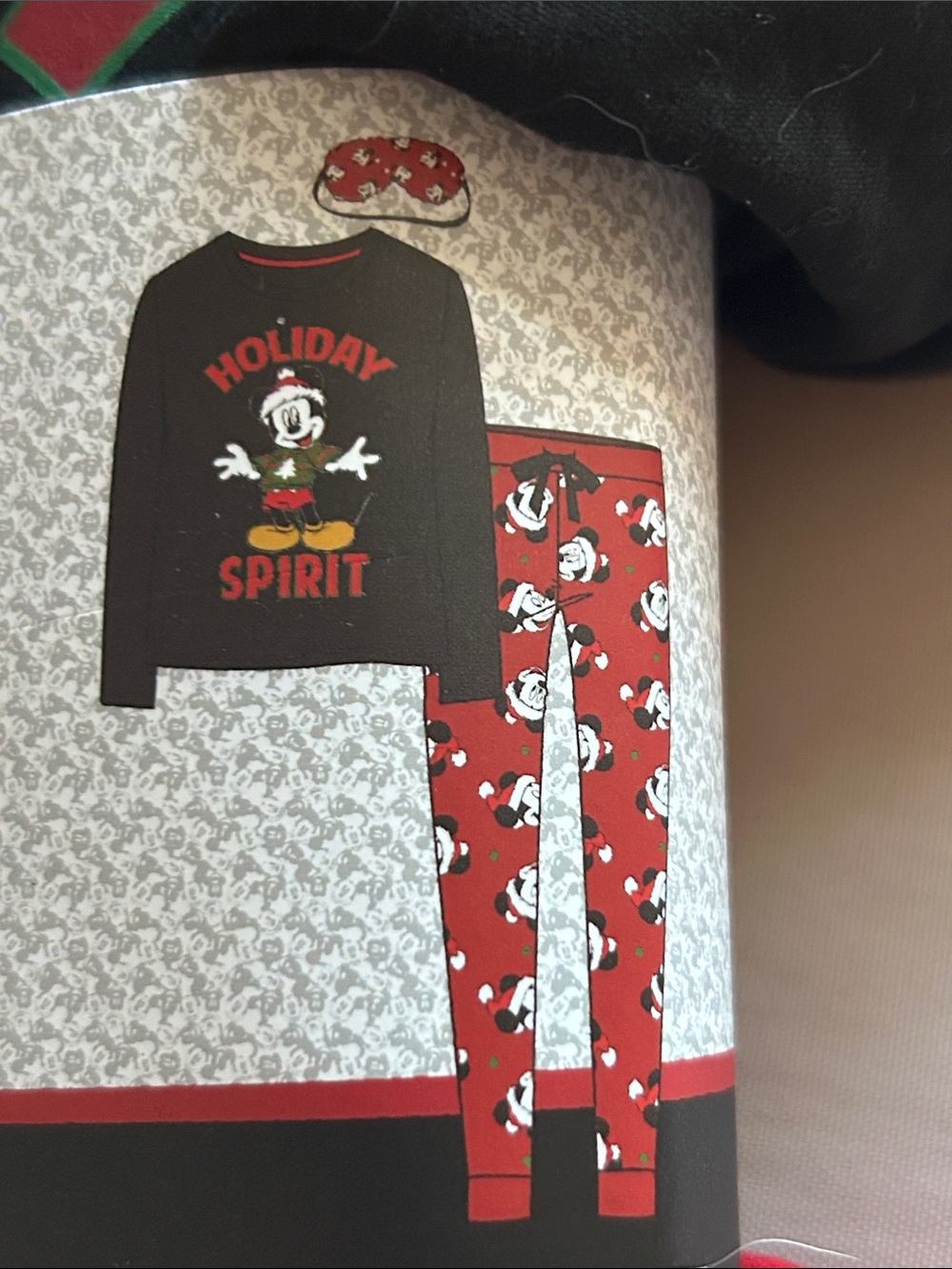 Disney Kids Holiday Spirit Pajama Set - Black & Red
